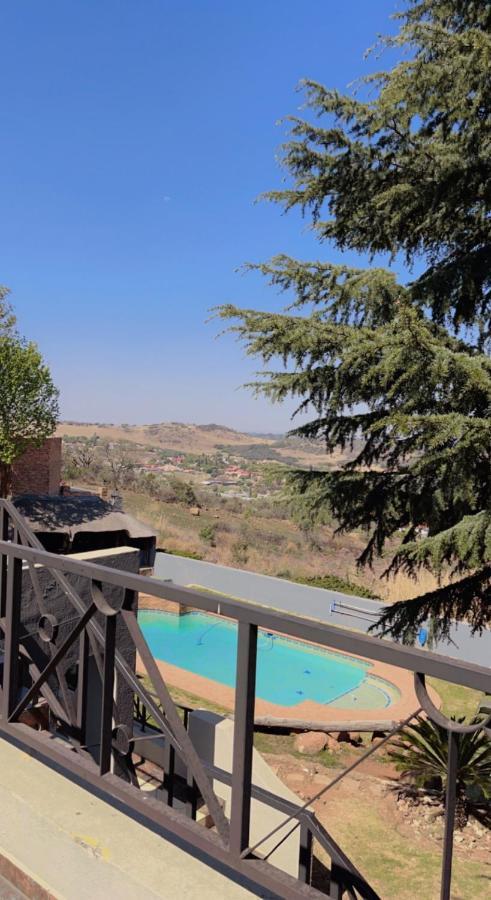 Glenvista Home With A View Johannesburg Eksteriør billede